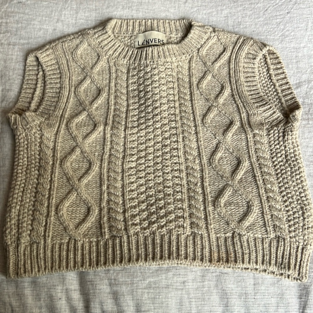 OLYMPE wool sweater cable pattern no sleeves